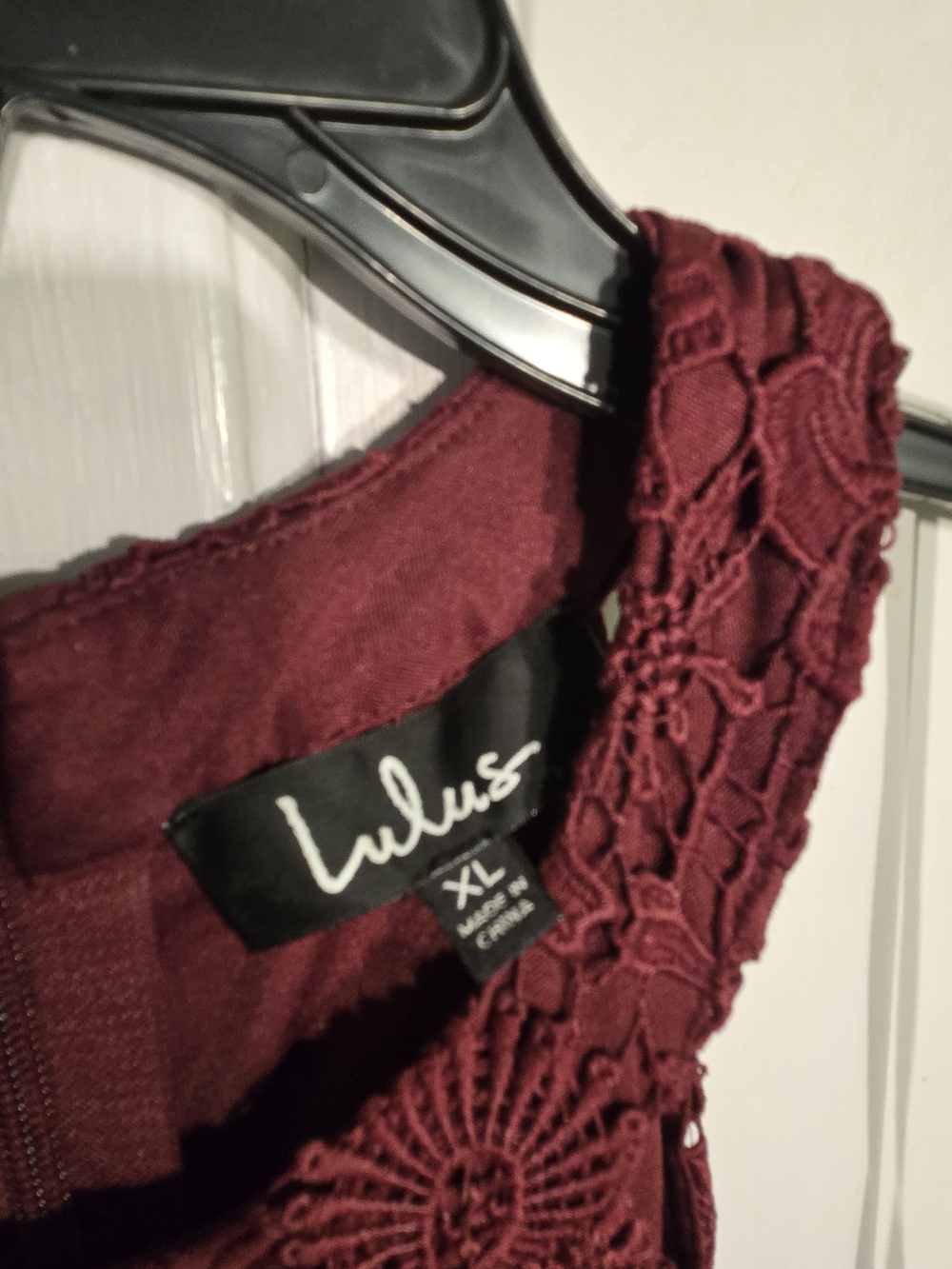 Lulu's Burgundy Lace Halter Maxi Dress Size XL - Picture 4 of 6